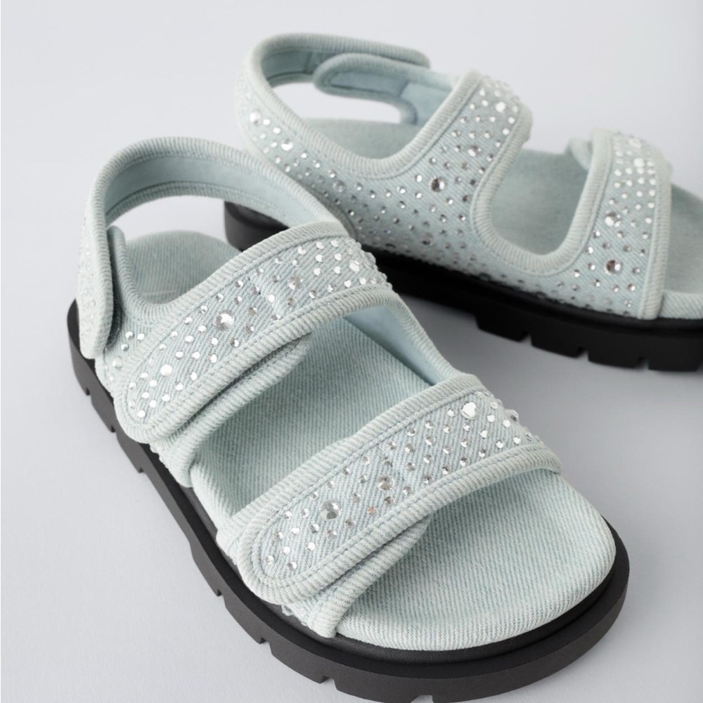 NWT Zara kids Light Blue Sandals with Rhinestone Accents US size 12
